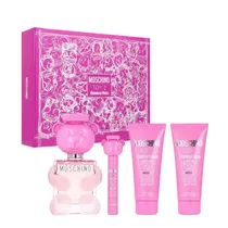Kit Moschino...