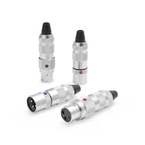  Oyaide Plug...