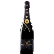  Moet Chando...