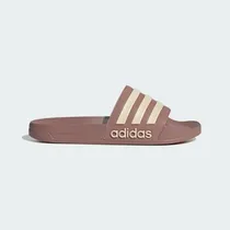 Chinelo Adid...