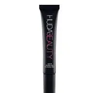  Huda Beauty...