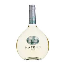  Vino Mateus...