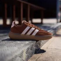 Tênis Adidas...