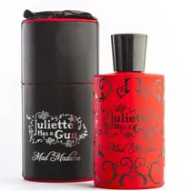  Juliette Ha...
