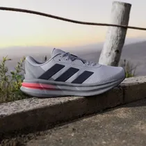  Tênis Adida...