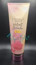 Locion VS Velvet PETALS-236ML