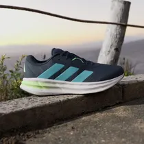 Tênis Adidas...