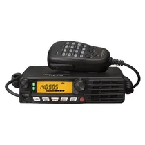  Radio Yaesu...