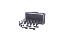  Behringer B...