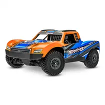  Carro Traxx...