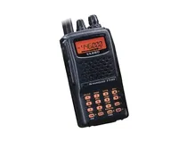  Radio Yaesu...