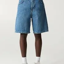  Pullandbear...
