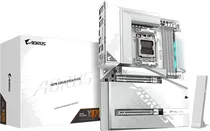 Placa Mãe Gigabyte AM5 X870 Aorus Stealth Ice HDMI/ USB3.2/ 4M.2/ DDR5/ ATX