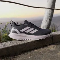  Tênis Adida...