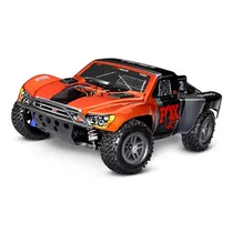  Carro Traxx...