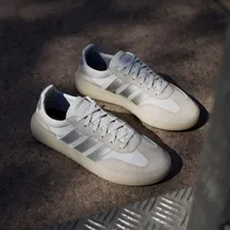 Tênis Adidas...