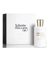  Juliette Ha...