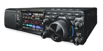  Radio Yaesu...