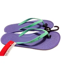  Chinelo Und...