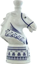 Tequila Tierra de Caballos Añejo 100% Agave 750ML 910623