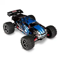  Carro Traxx...