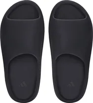  Chinelo Adi...