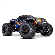  Carro Traxx...