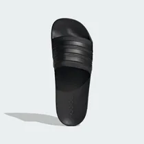 Chinelo Adid...
