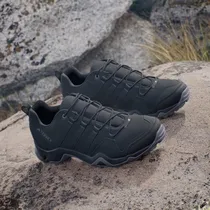 Tênis Adidas...